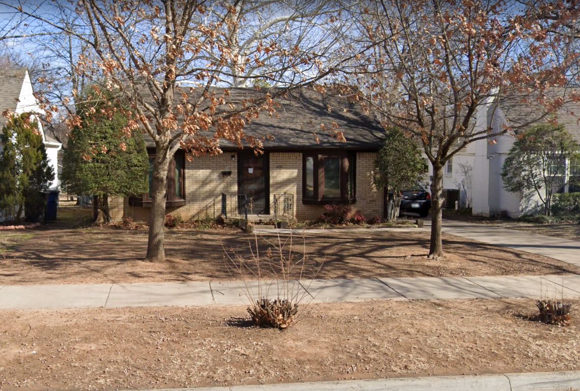 House Photo 9